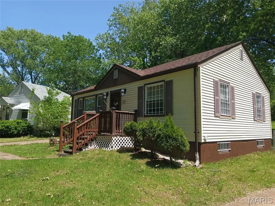 2036 Raft Drive, Hanley Hills, MO 63133 - #2