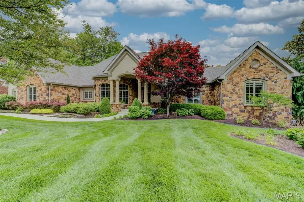 25 Windcastle Drive, Saint Charles, MO 63304 - #1