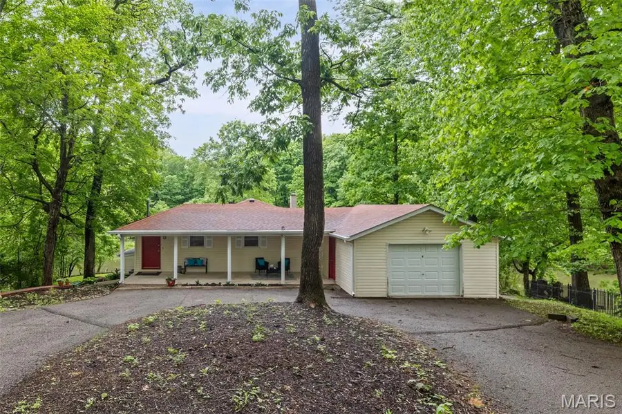 8 Oakdale Lake Drive, Glen Carbon, IL 62034 - #2