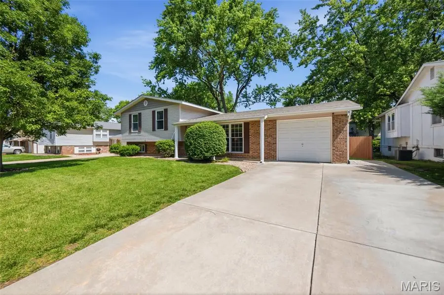 15 Creekside Drive, Saint Peters, MO 63376 - #2