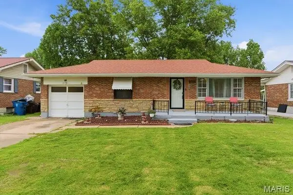 328 S Dellwood Drive, Ferguson, MO 63135