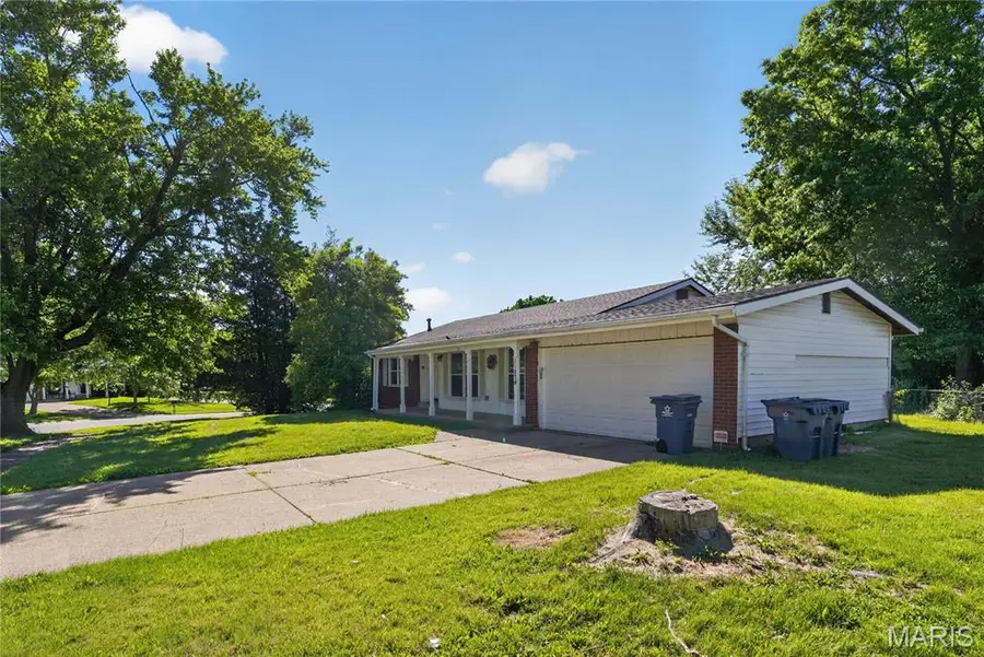 11874 Beckett Fall Road, Saint Louis, MO 63033 - #3