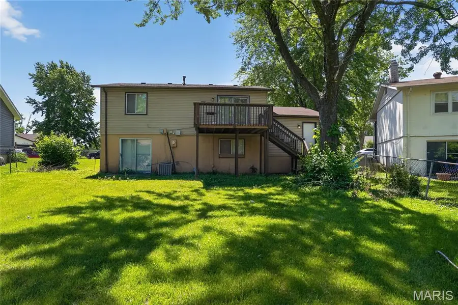 1315 Red River Drive, Saint Louis, MO 63138 - #3
