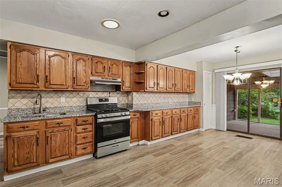 1160 S Lafayette Street, Florissant, MO 63031 - #3