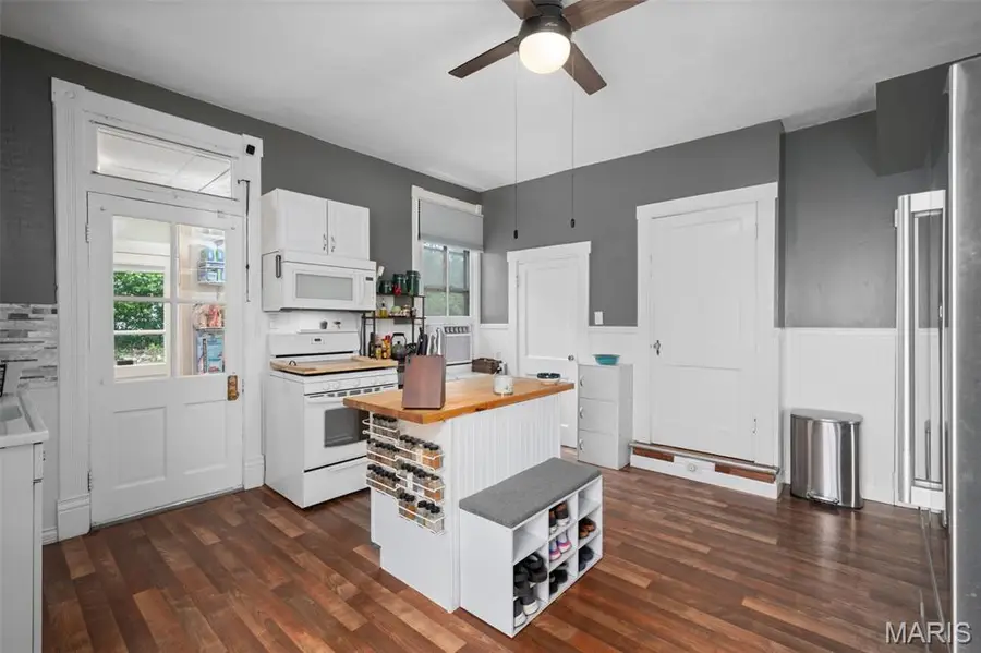 809 Military Road, Lemay, MO 63125 - #3