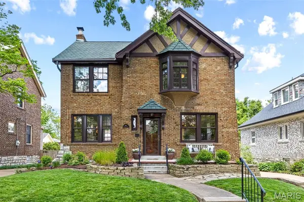 7411 Teasdale Avenue, University City, MO 63130