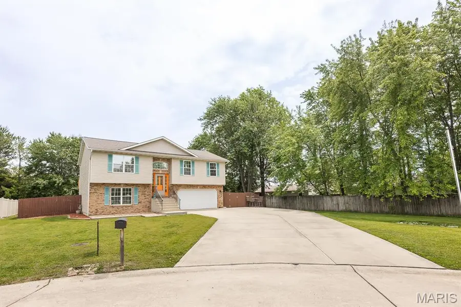 1156 Windshire Drive, Mascoutah, IL 62258 - #2
