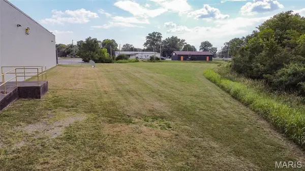 1505 Camp Jackson Road, Cahokia, IL 62206