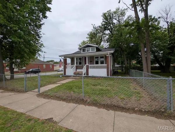 504 Leslie Avenue, Wood River, IL 62095