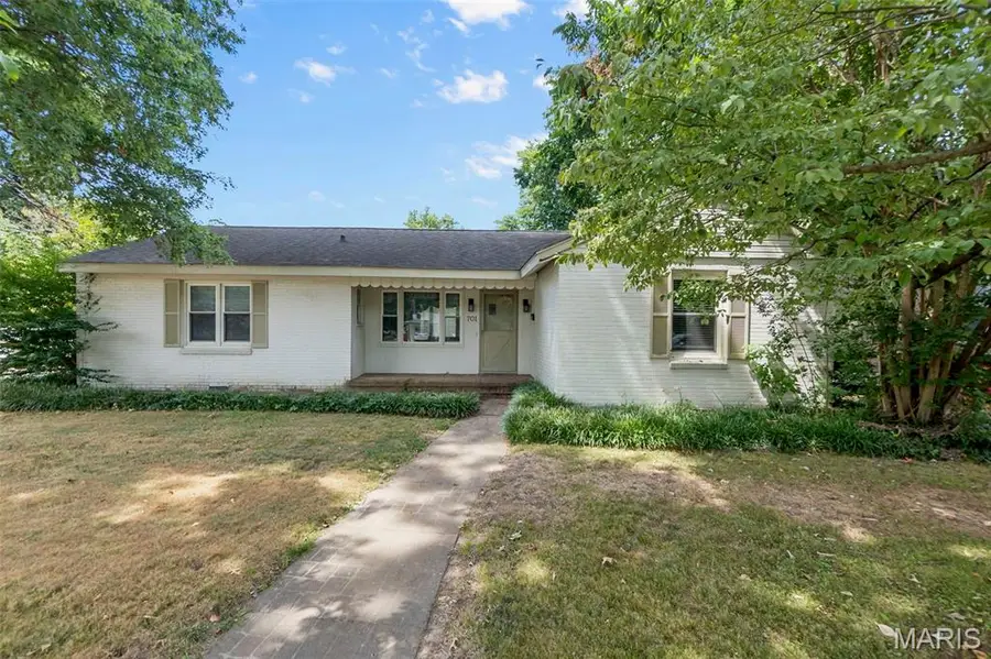 701 Sikes Avenue, Sikeston, MO 63801 - #2