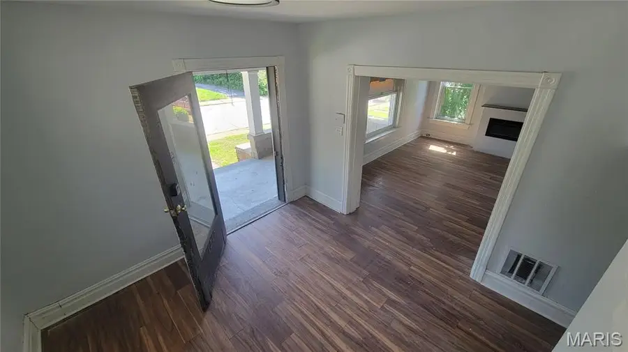 1215 Oakley Place, Saint Louis, MO 63112 - #3