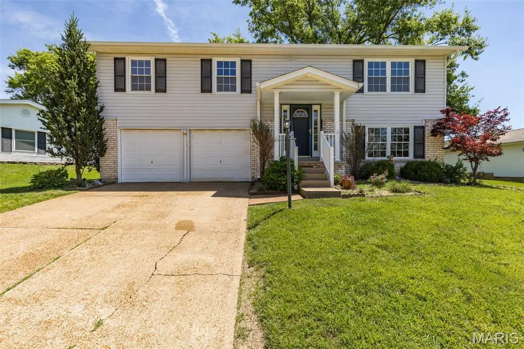 5572 Brookton Way, Saint Louis, MO 63128 - #1