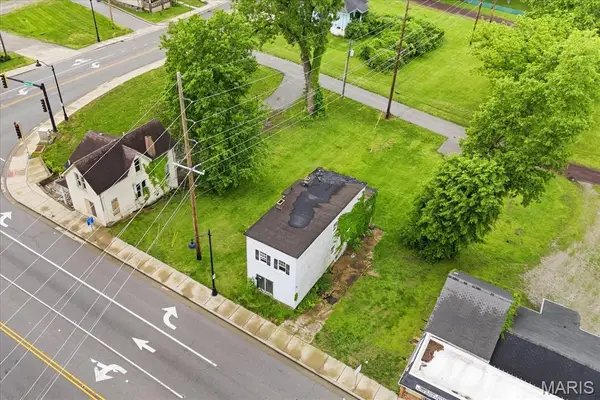 607 N Illinois Street, Belleville, IL 62220