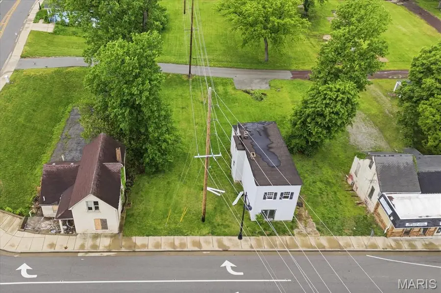 607 N Illinois Street, Belleville, IL 62220 - #2