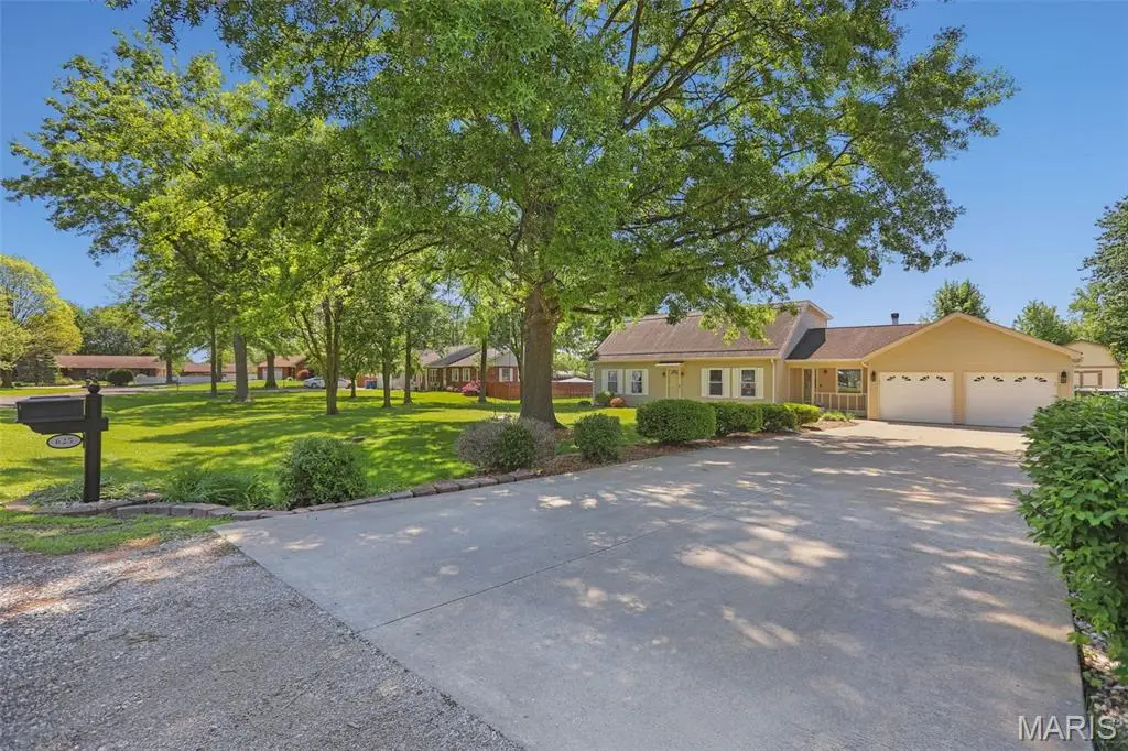 625 Buckingham Drive, Troy, IL 62294 - #1