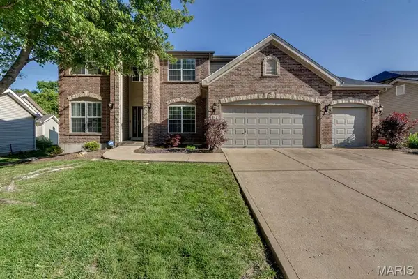 10 Deergrass Court, Oakville, MO 63129