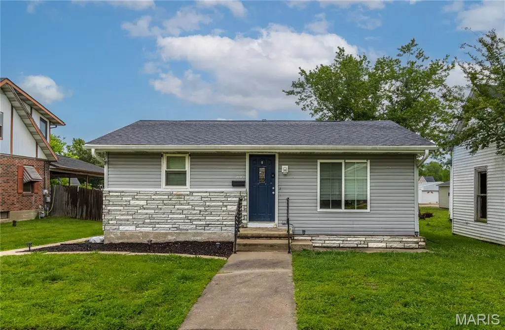 219 W Davidson Avenue, Chaffee, MO 63740 - #1