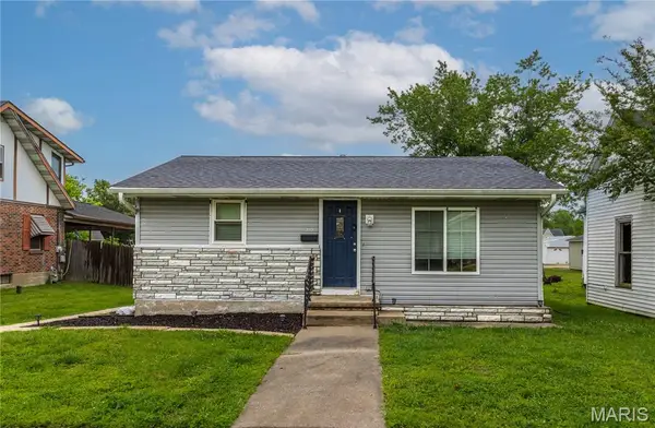 219 W Davidson Avenue, Chaffee, MO 63740