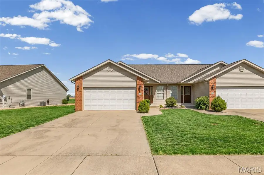 10915 Kentfield Drive, Lebanon, IL 62254 - #2