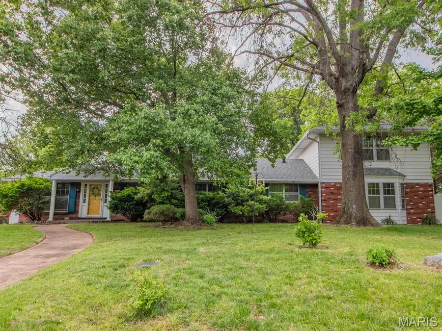 8700 S Laclede Station Road, Affton, MO 63123 - #2