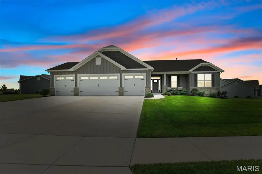 1427 Riverdale Manor, Ofallon, MO 63366 - #2