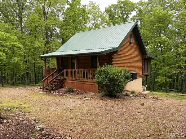 10131 Deer Run Road, Bourbon, MO 65441