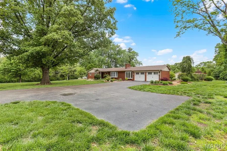 7461 Leslie Drive, Edwardsville, IL 62025 - #2