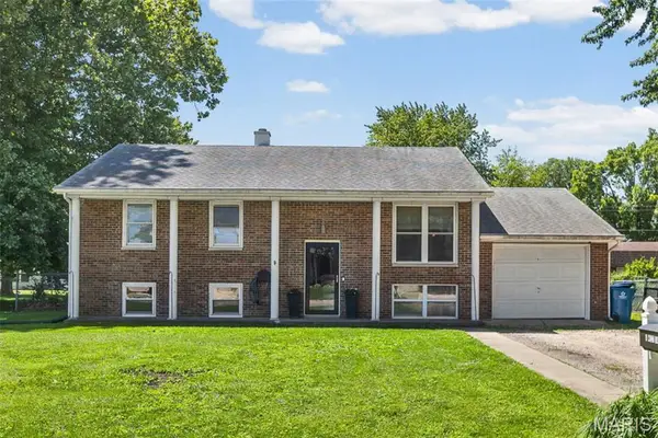 5 W Oak Street, New Baden, IL 62265