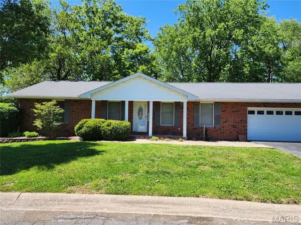 12 Michael Court, Bethalto, IL 62010