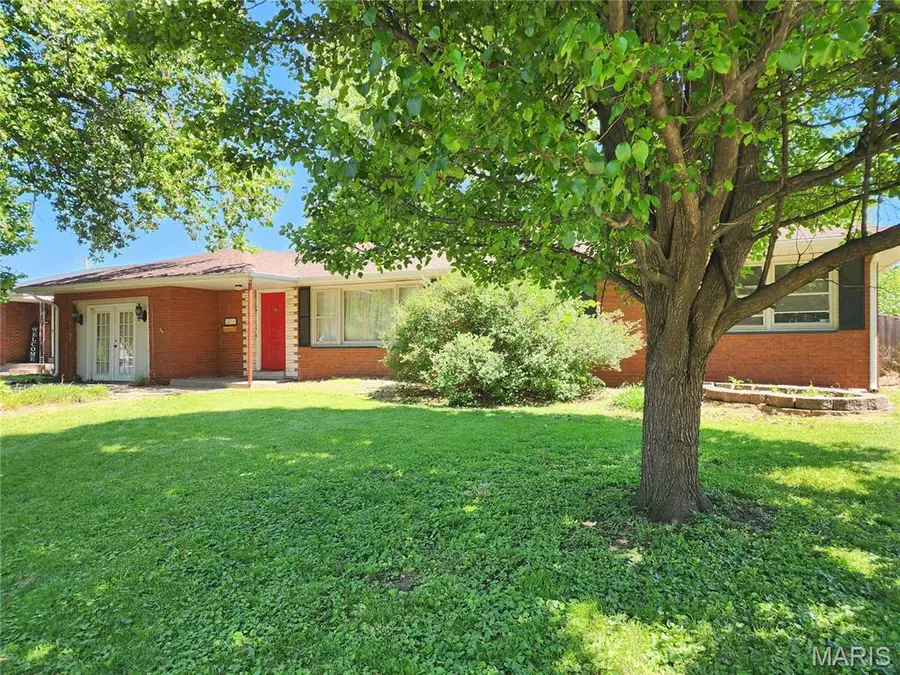 2832 Grand Avenue, Granite City, IL 62040 - #2