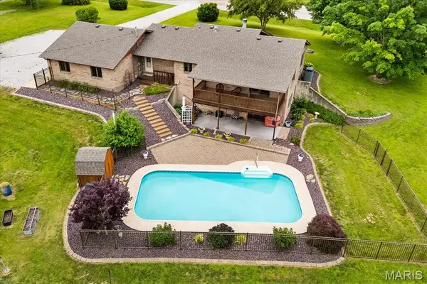 865 Troy O'fallon Road, Troy, IL 62294