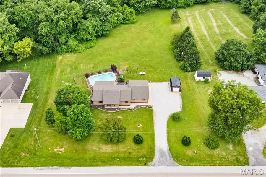 865 Troy O'fallon Road, Troy, IL 62294 - #2