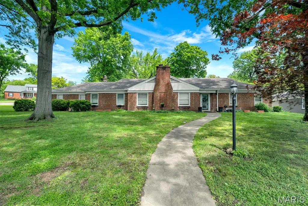 9071 Monmouth Drive, Richmond Heights, MO 63117 - #1