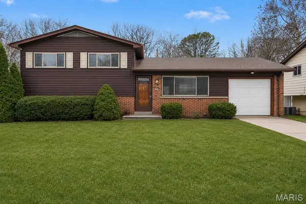 11008 Baywood Terrace, St Louis, MO 63126