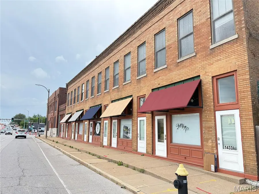 1449 S Vandeventer Avenue, Saint Louis, MO 63110 - #2