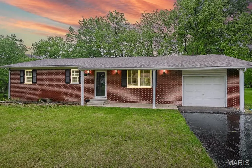 115 Echo Lane, Bethalto, IL 62010 - #1