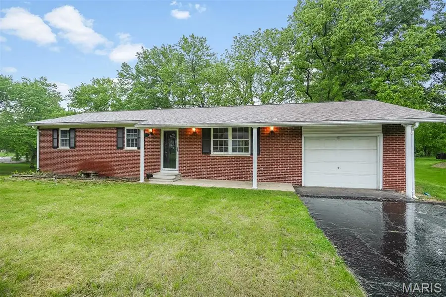 115 Echo Lane, Bethalto, IL 62010 - #2