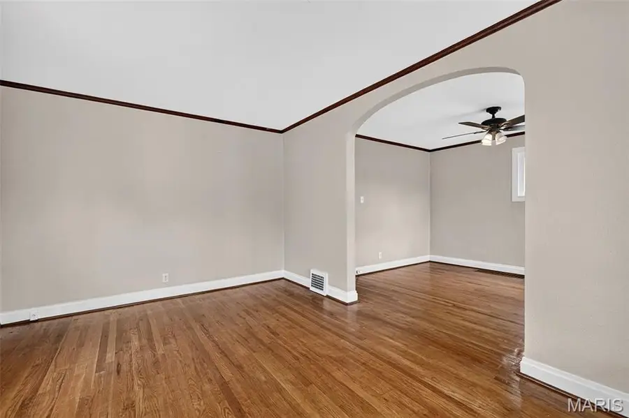 6425 Hoffman Avenue, Saint Louis, MO 63139 - #3