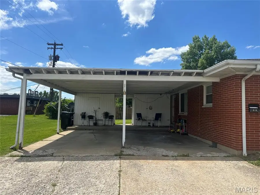40 Queensway Drive, Belleville, IL 62226 - #3