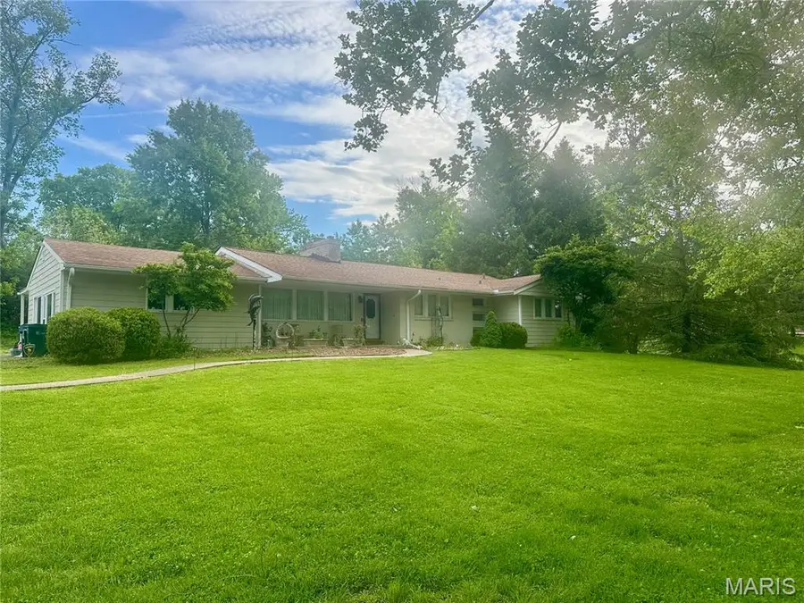 9 Ranch Lane, Saint Louis, MO 63131 - #2