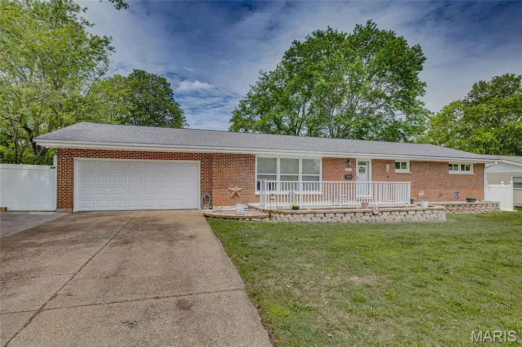 211 Carter Street, Farmington, MO 63640 - #1