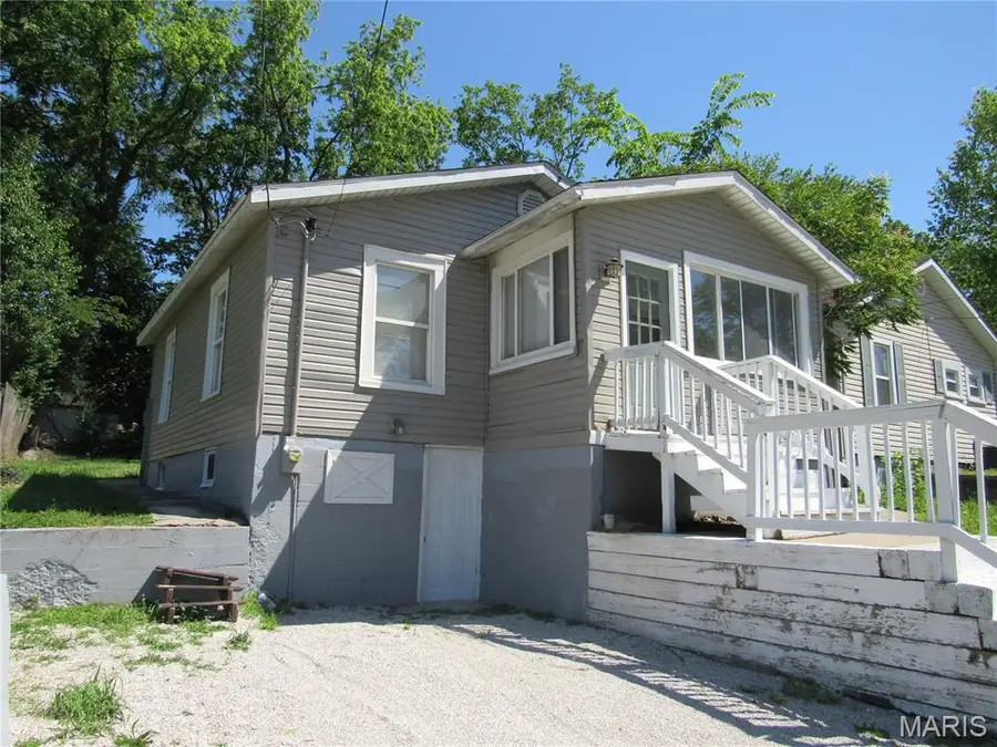 3034 Glenwood Avenue, Alton, IL 62002 - #2