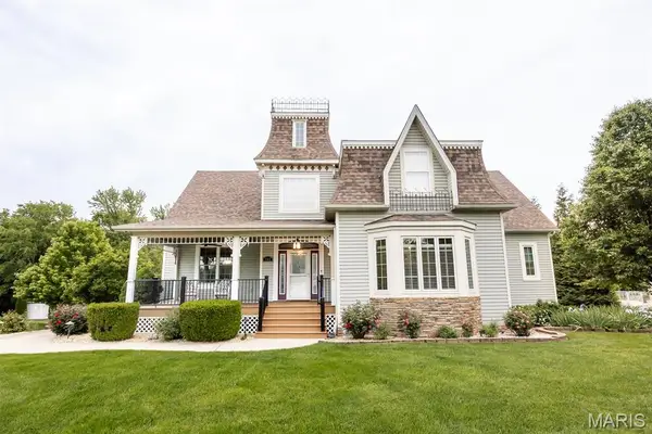 116 S Lindenwood Drive, Collinsville, IL 62234