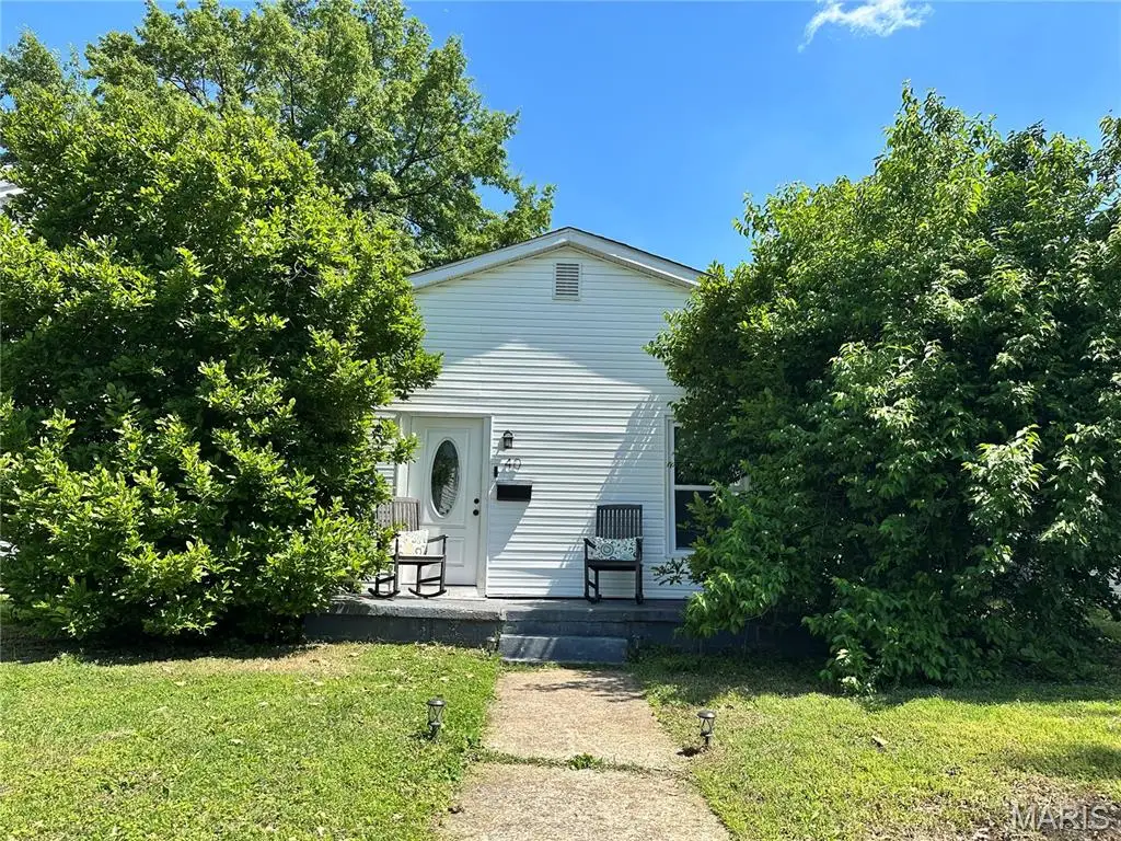 40 N Missouri Avenue, Belleville, IL 62220 - #1