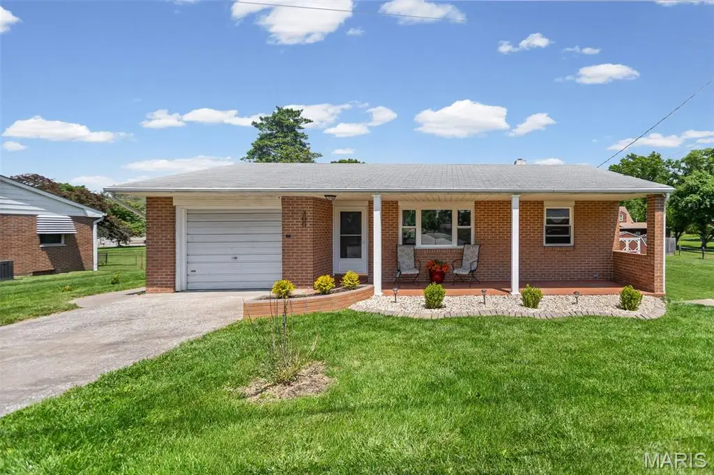 300 Nelder Drive, Godfrey, IL 62035 - #1