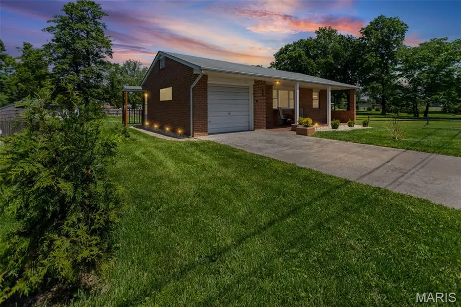 300 Nelder Drive, Godfrey, IL 62035 - #3