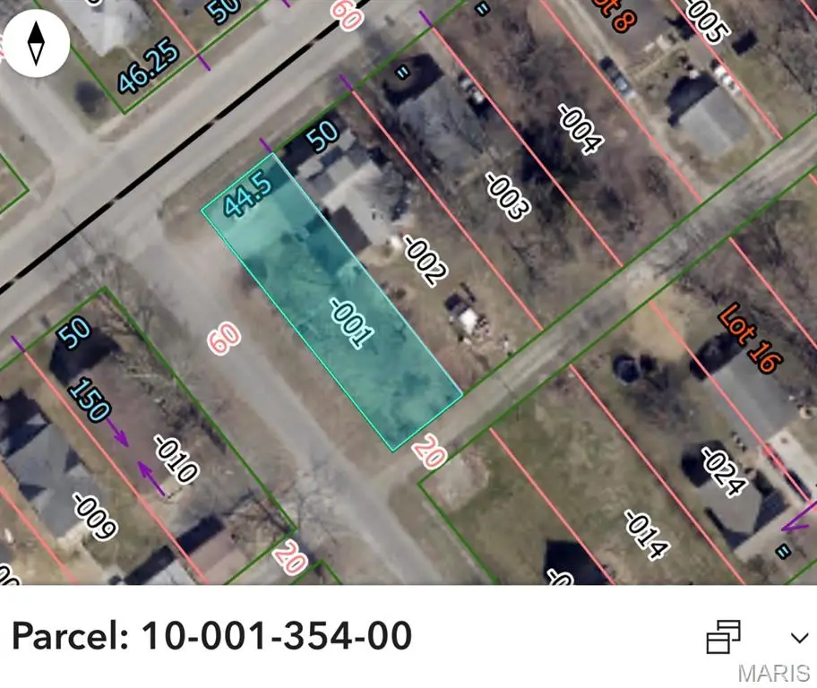 302 E Elm Street, Gillespie, IL 62033 - #1