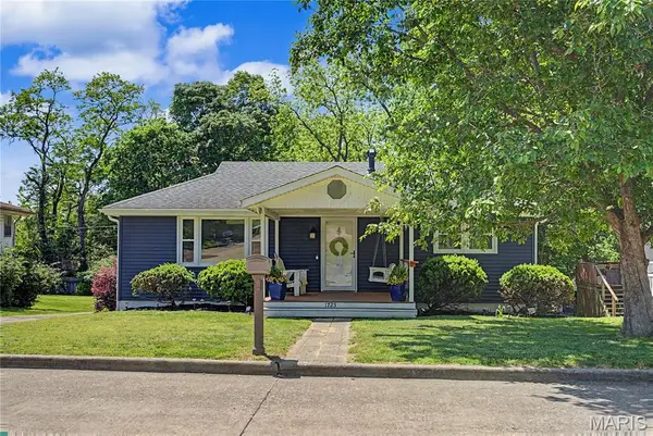 1725 Stoddard Street, Cape Girardeau, MO 63701