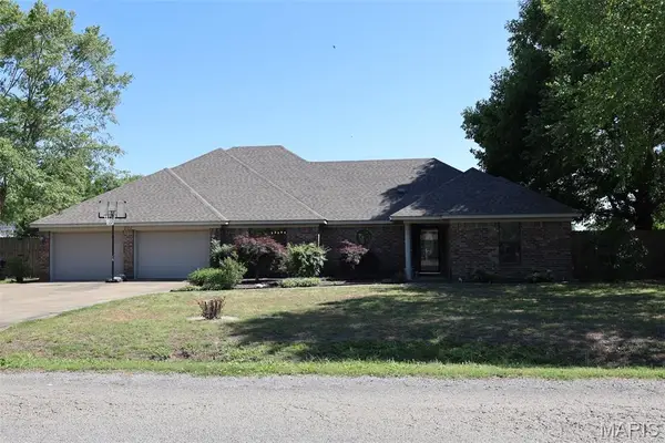 201 Lawrence Drive, Steele, MO 63877