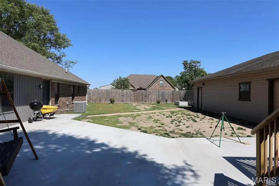 201 Lawrence Drive, Steele, MO 63877 - #3